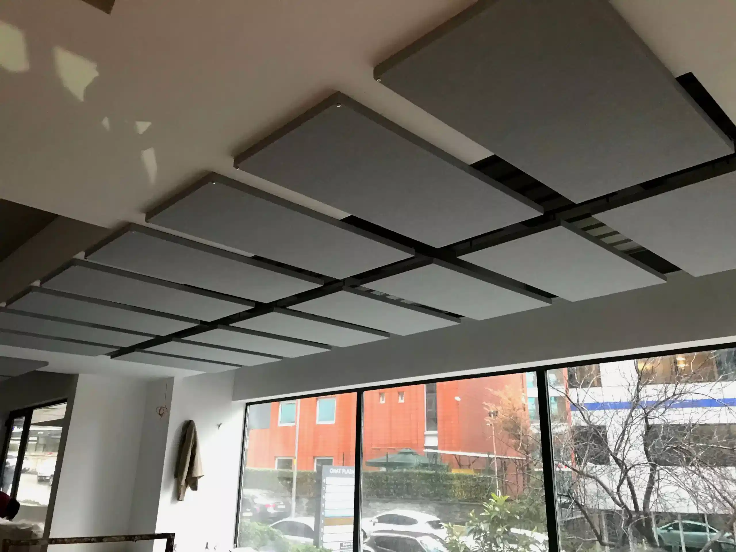 Yüzer Tavan Panelleri Uygulaması